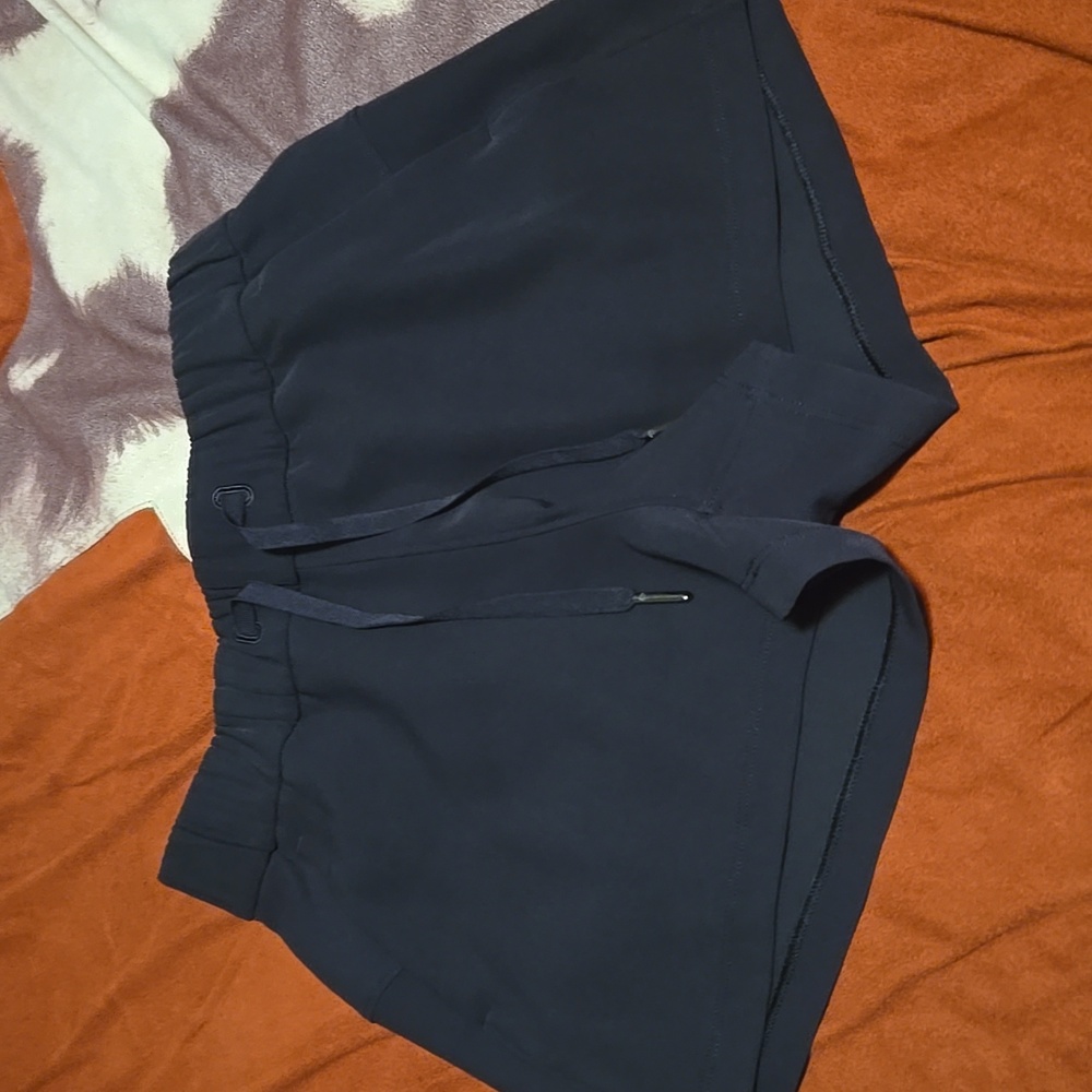 LULULEMON On The Fly Shorts | 2